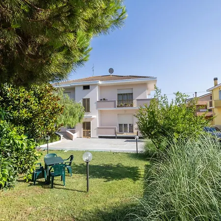 La Casa Di Pan Πανσιόν 3*