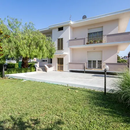 La Casa Di Pan Πανσιόν 3*